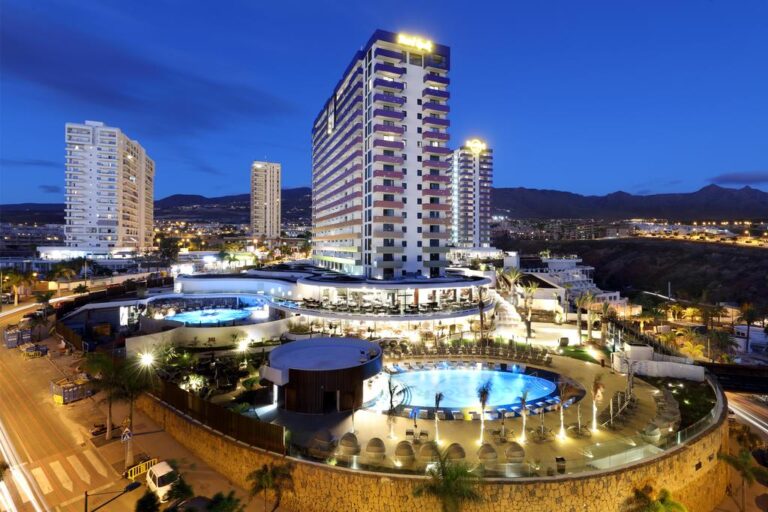 Apre a Palermo l’albergo di Hard Rock più grande in Europa, in palio 180 posti di lavoro