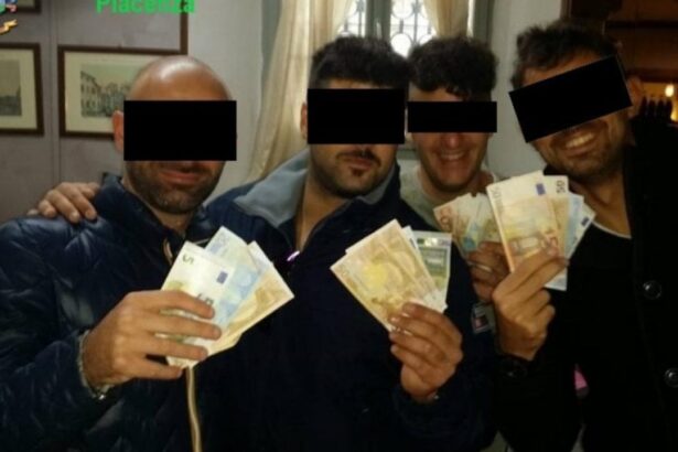 Caserma degli orrori di Piacenza, in lacrime i carabinieri siciliani arrestati