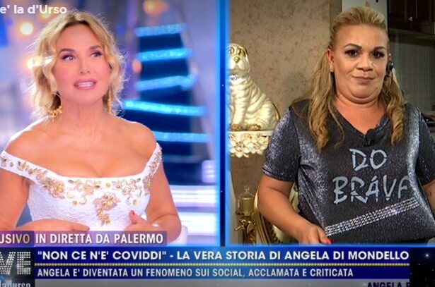 Angela Chianello in diretta a Live non è la D'Urso: "Sbagliato dire che non c'è Covid"