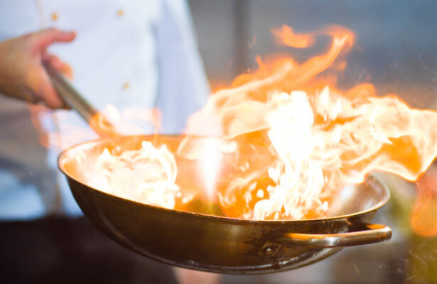 Fuori pericolo la sposa di Borgetto ustionata dal flambè