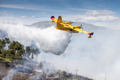 Caldo e scirocco, brucia il Palermitano: grosso rogo a Monreale