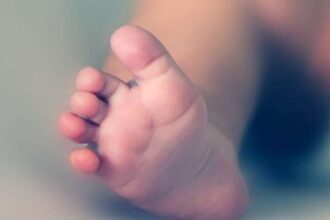 Palermo, neonata positiva al Covid abbandonata all'ospedale dei Bambini