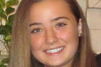 Camilla Canepa morta a 18 anni, fatale trombosi dopo AstraZeneca