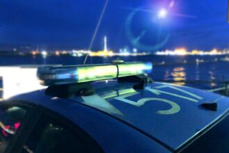 Blitz della Polizia, in 300 ballano senza mascherina, sequestrato lido a Isola delle Femmine