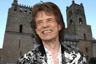 Mick Jagger stregato dalla Sicilia compra casa e giura amore eterno all'Isola