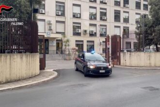 Monreale, 19enni rubano in villetta ma i Carabinieri li sorprendono, arrestati
