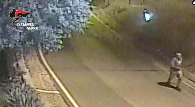 Un altro piromane arrestato in Sicilia, è stato tradito da Superman