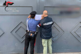A Villafrati officina abusiva con lavoratori in nero, denunciato 20enne