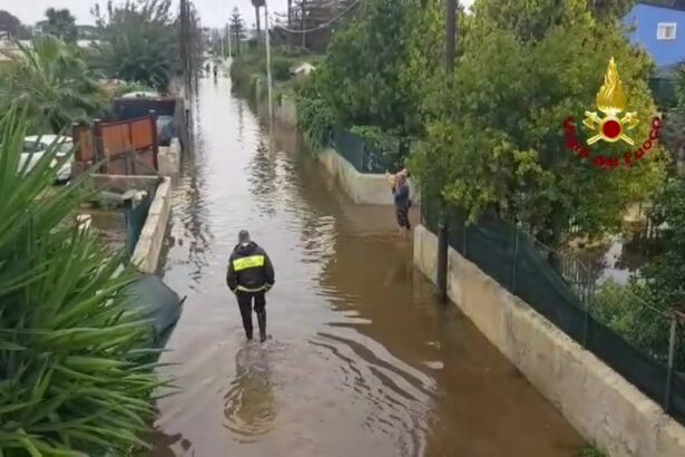 Inferno di acqua e fango, interrotte strade e acquedotti Inferno di acqua e fango, interrotte strade e acquedotti