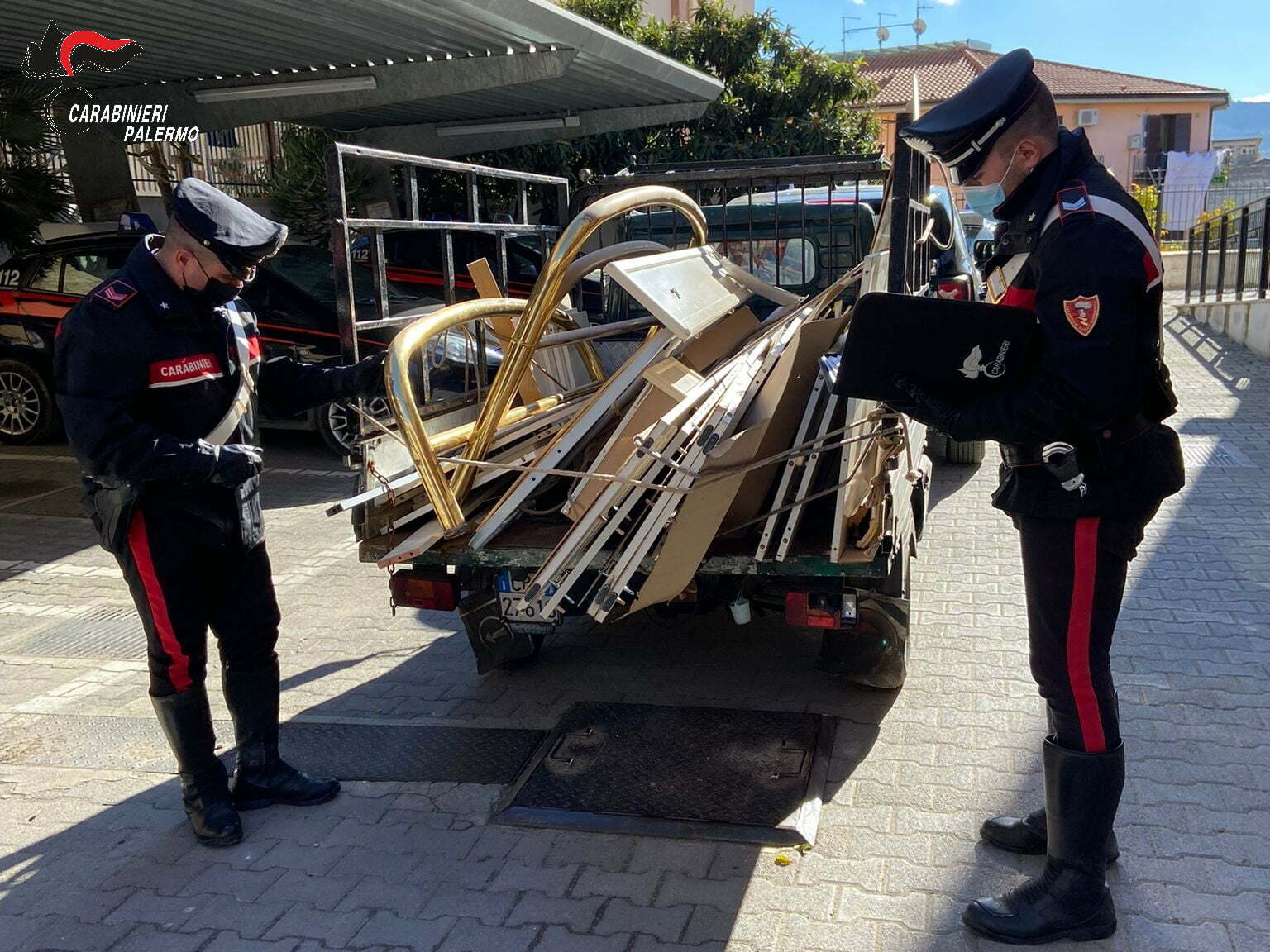 Furto in villetta di Misilmeri, scattano due arresti