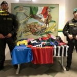 Magliette di calciatori contraffatte, sequestro ad ambulante di via Bandiera a Palermo