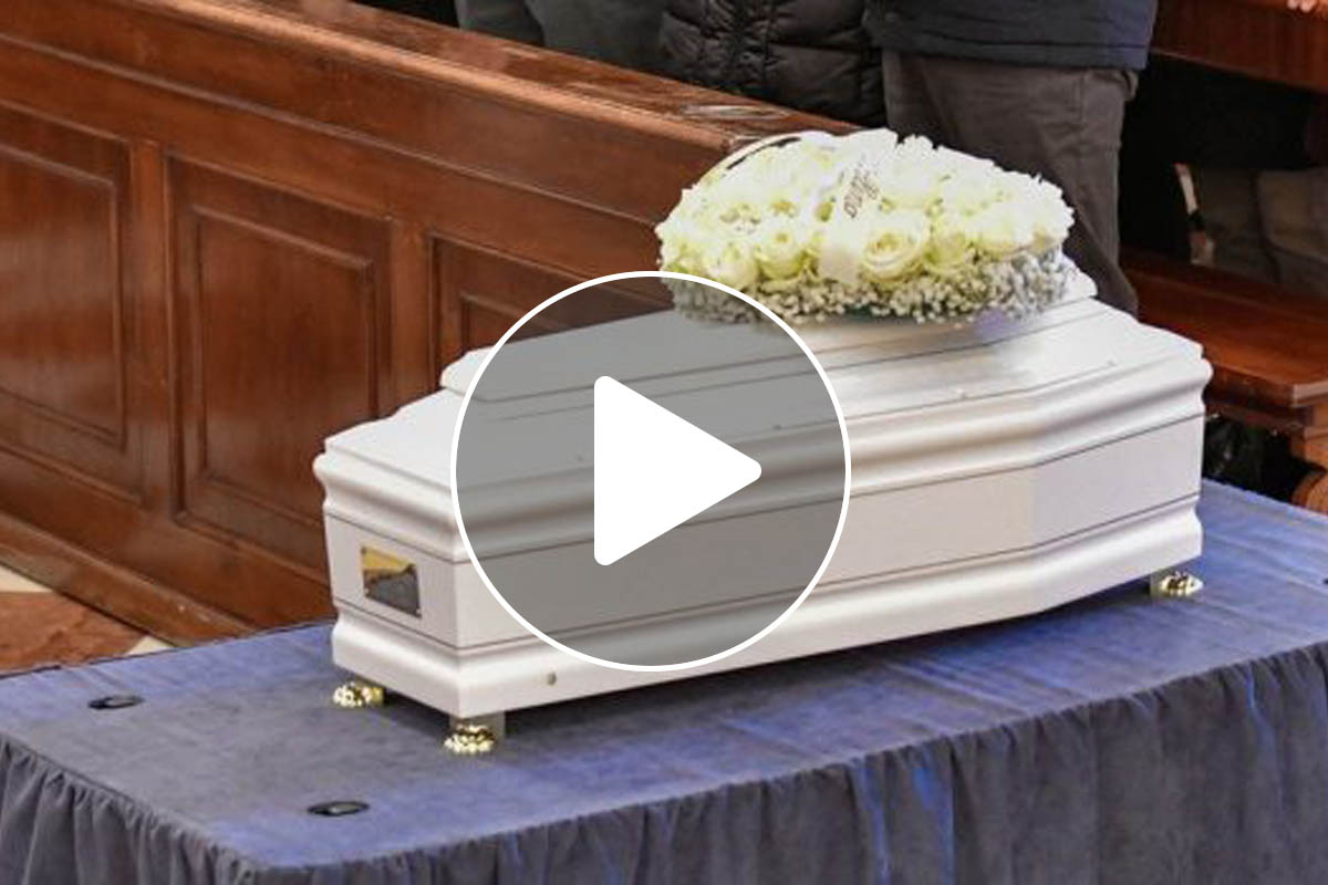 La diretta del funerale della piccola Elena Del Pozzo uccisa dalla mamma