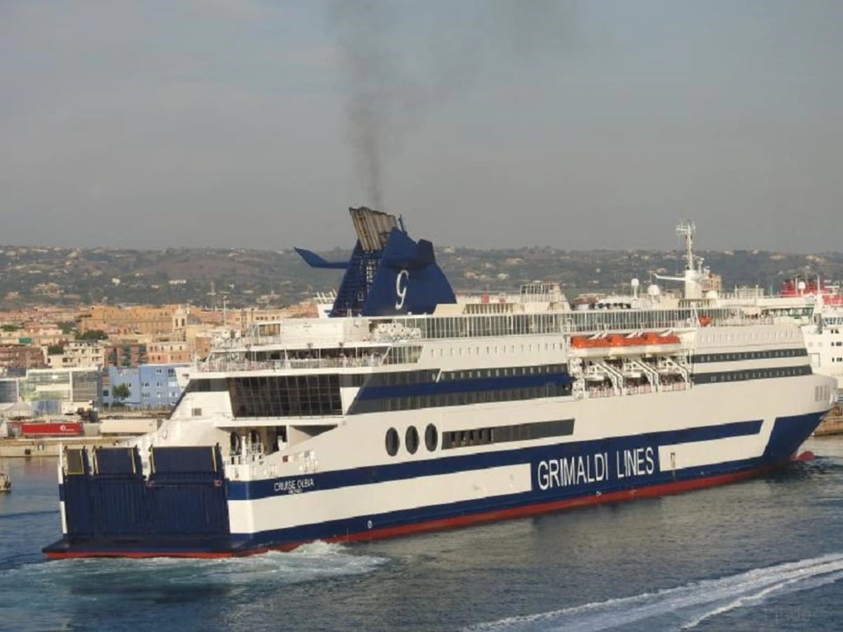 Presunta violenza sessuale sulla nave Cagliari-Palermo, un uomo denunciato
