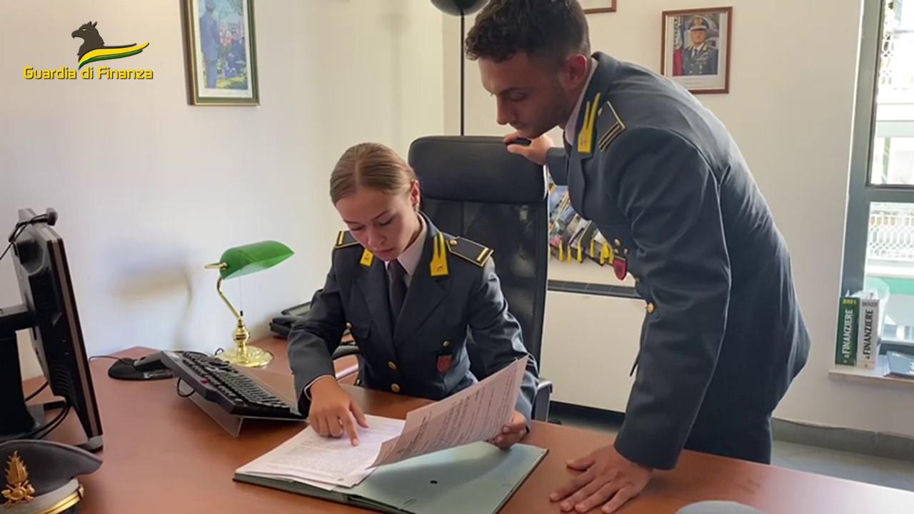 Nei giorni scorsi i finanzieri del Comando Provinciale della Guardia di Finanza di Palermo hanno scoperto 32 persone che percepivano illecitamente il Reddito di Cittadinanza nonostante fossero stati condannati per gravi reati.