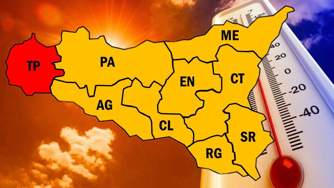 Ondate di calore e rischio incendi, allerta in Sicilia da bollino arancione e rosso La Protezione Civile Regionale ha diramato un avviso di allerta arancione per ondate di calore e rischio incendi in Sicilia. A partire da oggi e per le successive 24 ore, sale al livello 2 il rischio di ondate di calore per le province di Palermo, Catania e Messina, dove sono previste temperature massime percepite di 36 gradi. Ancora medio il pericolo di incendi in tutta l’Isola (livello di preallerta).