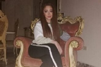 Continua il giallo a Busto Arsizio per la scomparsa di Kimberly Bonvissuto, 20enne di origini siciliane, sparita nel nulla la sera di lunedì 20 novembre. La ragazza è uscita di casa alle 16 dicendo alla madre Graziana Tuccio che sarebbe andata a cena con la cugina, per poi rientrare intorno alle 22. Ma Kimberly non è mai tornata e il suo cellulare risulta spento dalle ore 22 di quella sera.