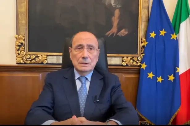 «I nuovi recenti casi di efferata violenza contro le donne devono farci riflettere su quanto ancora ci sia da fare per la costruzione della cultura del rispetto di genere. Un lavoro che deve vedere insieme istituzioni, politica, scuola e famiglia, uniti per un obiettivo comune». Lo ha detto il presidente della Regione Siciliana, Renato Schifani, in occasione della ricorrenza annuale della "Giornata internazionale per l'eliminazione della violenza sulle donne".