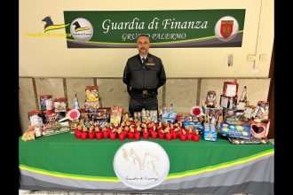 In vista del Capodanno il Comando Provinciale della Guardia di Finanza di Palermo ha condotto una vasta operazione di contrasto al commercio illegale di fuochi d'artificio e botti, che ha portato al sequestro di oltre 2,7 tonnellate di articoli pirotecnici non a norma e alla denuncia di 9 responsabili.