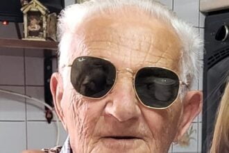 Sono ore di grande apprensione per i familiari di Giacomo Sparacio, 91enne scomparso nella notte tra l'8 e il 9 dicembre scorsi da Bagheria. L'uomo, secondo quanto ricostruito, si è allontanato dalla propria abitazione in via Cutò 32 intorno alle 3 del mattino e da allora non ha più fatto ritorno.