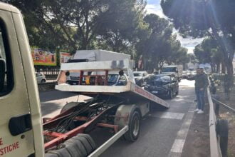PALERMO - Questa mattina intorno alle 11.30 in Viale Regione Siciliana a Palermo si è verificato un incidente stradale nella corsia centrale.