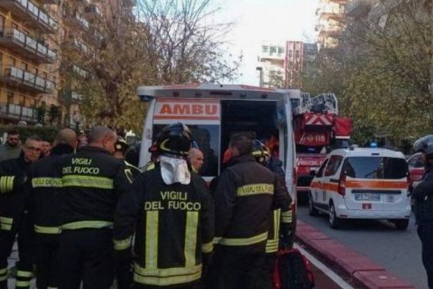 Il bimbo caduto dal balcone lascia la Rianimazione Lascia la rianimazione il bimbo di 4 anni caduto dal sesto piano a Palermo insieme al padre, deceduto nell'impatto, alla vigilia di Natale. Dopo alcuni giorni di osservazione, i medici hanno deciso di trasferire il piccolo in un reparto di degenza ordinaria, ritenendo superata la fase critica.