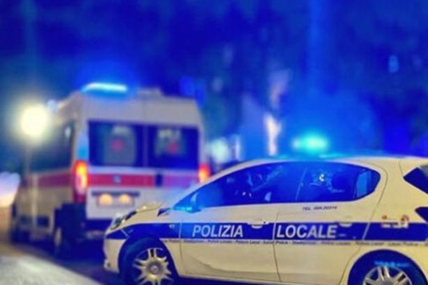 Disgrazia a Palermo, 43enne si schianta con lo scooter e muore Tragedia nella notte a Palermo dove un uomo di 43 anni ha perso la vita in un incidente stradale in via Lanza di Scalea.