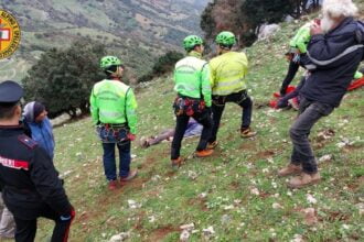 Tragedia sulle montagne di Gratteri, dove un pastore di 65 anni originario di Cefalù è stato stroncato da un malore mentre seguiva il bestiame.