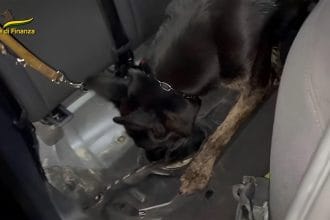 Un’automobile sottoposta a controllo nei pressi dello svincolo autostradale di Buonfornello in direzione Palermo