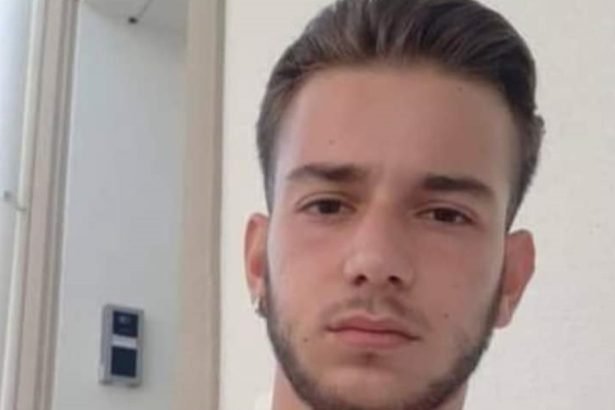 Il male incurabile, muore a 18 anni il palermitano Fabio Presti La scomparsa di Fabio, che frequentava il quinto anno di geometra, ha gettato nello sconforto i compagni di classe e i professori