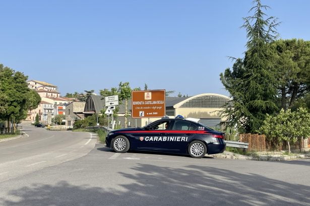 I militari sono arrivati e sono riusciti a bloccare l’uomo