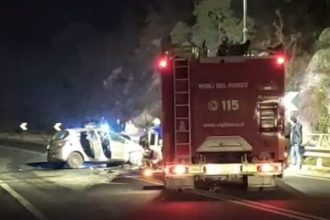 Ancora un incidente mortale in Sicilia. È già il secondo sull'isola nel 2024 che non sembra essere iniziato nel migliore dei modi. Ieri, giorno di Capodanno,nella tarda serata un’altra tragedia è avvenuta nel Ragusano.