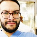 Passeggero ha infarto sul volo Catania - Milano, medico siciliano lo salva