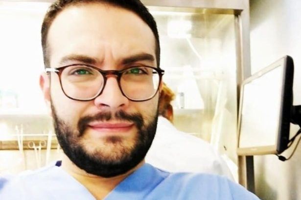Passeggero ha infarto sul volo Catania - Milano, medico siciliano lo salva "Ringrazio Dio per avermi dato la lucidità necessaria in quei terribili momenti"