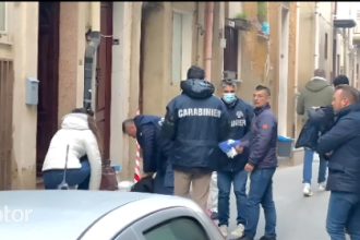 Tragedia a Naro, in provincia di Agrigento, dove nelle prime ore di oggi sono state trovate morte due donne, entrambe di origine straniera. Il primo drammatico ritrovamento è avvenuto intorno alle 3 di notte, quando i vigili del fuoco sono intervenuti in un appartamento di vicolo Avenia per un incendio. Una volta domate le fiamme, è stato rinvenuto il corpo carbonizzato di una donna.