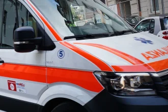 Incidente stradale nel Siracusano. Sulla strada provinciale Palazzolo-Solarino si sono scontrate due moto causando la morte di un uomo di 35 anni residente a Solarino e il ferimento grave di un altro motociclista.