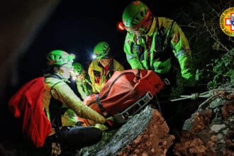 Una donna è stata trovata morta a Monte Pellegrino, a Palermo. Sono in corso indagini per risalire alle cause del decesso
