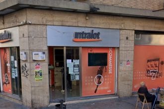 La nel punto Intralot situato in corso Tukory, all'angolo con via Perez