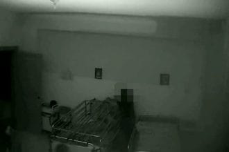 Questa mattina, un blitz dei Carabinieri della Compagnia di Caltanissetta ha portato all'arresto di 4 persone accusate di gravi maltrattamenti e abusi nei confronti degli anziani ospiti di una casa di riposo del capoluogo nisseno. Le manette sono scattate in esecuzione di un'ordinanza di custodia cautelare emessa dal GIP su richiesta della Procura della Repubblica di Caltanissetta.