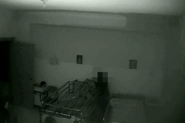 Questa mattina, un blitz dei Carabinieri della Compagnia di Caltanissetta ha portato all'arresto di 4 persone accusate di gravi maltrattamenti e abusi nei confronti degli anziani ospiti di una casa di riposo del capoluogo nisseno. Le manette sono scattate in esecuzione di un'ordinanza di custodia cautelare emessa dal GIP su richiesta della Procura della Repubblica di Caltanissetta.