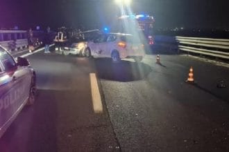 Nella notte si è verificato un incidente sull'autostrada Siracusa-Catania che ha causato 5 feriti, di cui uno in gravi condizioni. L'incidente è avvenuto durante il maltempo che da sabato sera si è abbattuto sulla Sicilia.