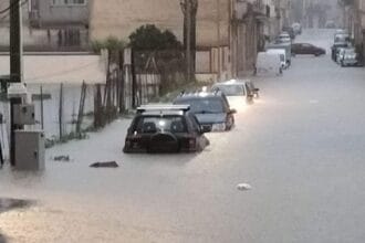 A Castelvetrano strade allagate e trasformate in veri letti di fiume con il livello d’acqua che, in alcuni momenti, ha raggiunto anche il metro
