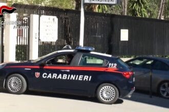 Gli arrestati sono accusati a vario titolo di associazione mafiosa, estorsione, danneggiamento, lesioni personali, minacce ed altri gravi reati