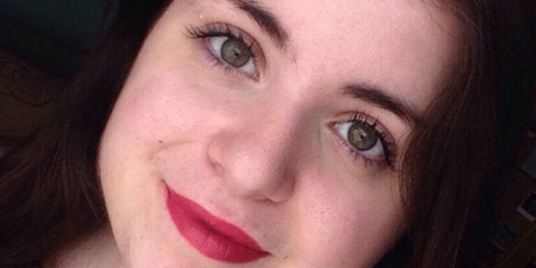 Simona Sturiale viene ricordata come una ragazza solare e sempre pronta ad aiutare il prossimo