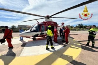 È stato ritrovato nelle campagne di Caltagirone ul pensionato che risultava disperso dalla notte precedente. L'uomo, che avrebbe compiuto 77 anni il prossimo maggio, è giunto però cadavere all'ospedale dove i medici non hanno potuto fare altro che constatarne il decesso.