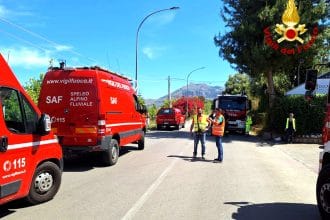 Sul paziente coinvolto nell’incidente sul lavoro di Casteldaccia e ricoverato nella terapia intensiva del Dipartimento di Emergenza del Policlinico diretto dal professore Antonino Giarratano sono in corso test di ventilazione che mirano a verificare la capacità del paziente di respirare in modo non totalmente controllato dai ventilatori meccanici. Il quadro neurologico mostra segnali positivi e si entra in contatto.