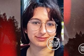 E' giallo a Palermo per la scomparsa di Giulia Duro, 19enne residente nel quartiere Oreto-Stazione, di cui non si hanno più notizie dalla mattina di lunedì 27 maggio. La ragazza, che soffre di una leggera forma di epilessia e segue una terapia farmacologica, è uscita di casa intorno alle 9 del mattino per recarsi in centro, ma non ha più fatto ritorno.