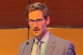Sul New England Journal of Medicine (NEJM), rivista medica tra le più prestigiose al mondo, sono stati pubblicati i risultati di un importante studio clinico internazionale, al quale ha partecipato il Policlinico di Palermo, che ha dimostrato l'efficacia della somministrazione endovenosa di aminoacidi nel prevenire la comparsa di insufficienza renale acuta in pazienti sottoposti ad interventi di cardiochirurgia. (https://www.nejm.org/doi/full/10.1056/NEJMoa2403769)