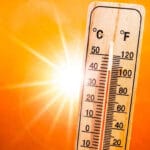 Settimana all'insegna della stabilità in Sicilia: un vasto anticiclone garantisce cielo sereno e temperature in salita fino a giovedì, con qualche temporale pomeridiano possibile solo sulle zone interne. Il meteo regge anche per il ponte del 2 giugno.