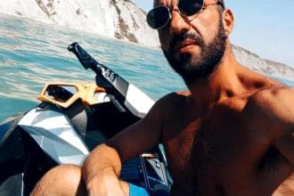 Due morti nell'incidente avvenuto la notte scorsa lungo il viale delle Dune, alla periferia di San Leone, muore Salvatore Barba.