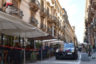 Operazione dei Carabinieri nel quartiere del Cassaro a Palermo: arrestato spacciatore, chiusi locali